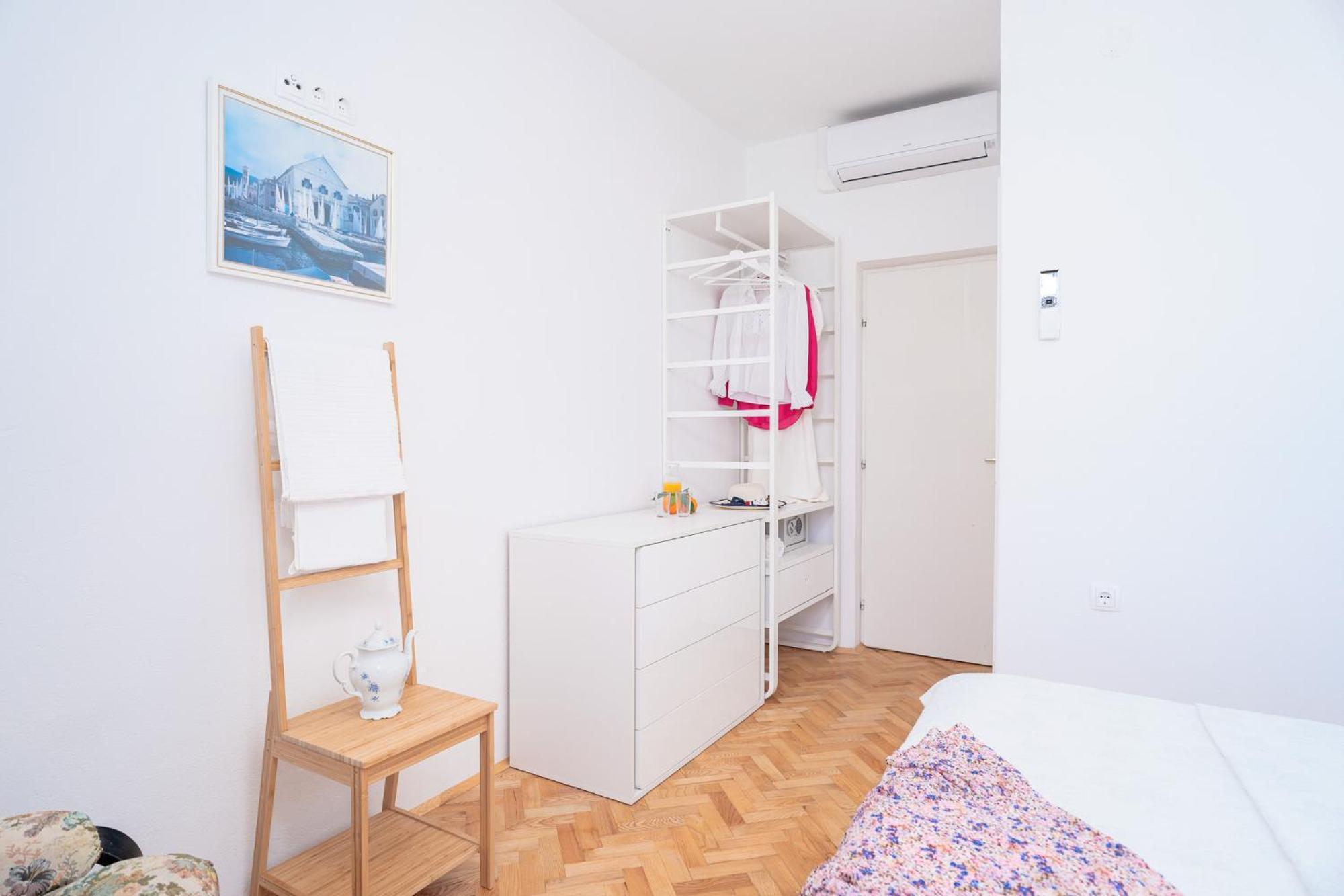 Pansion Jakas Zavala Habitación foto